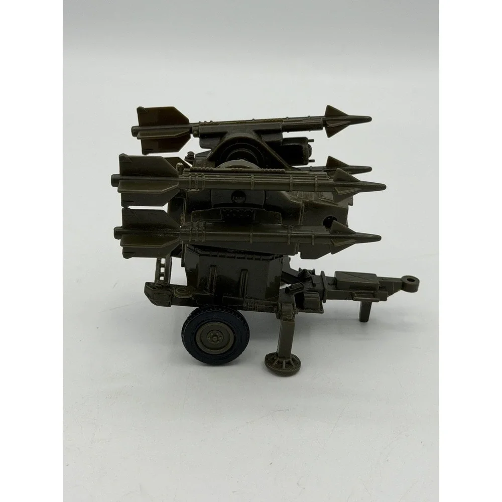 Vintage New-Ray 1:32 Military LAV Armored Vehicle Missile Launcher Toy Set